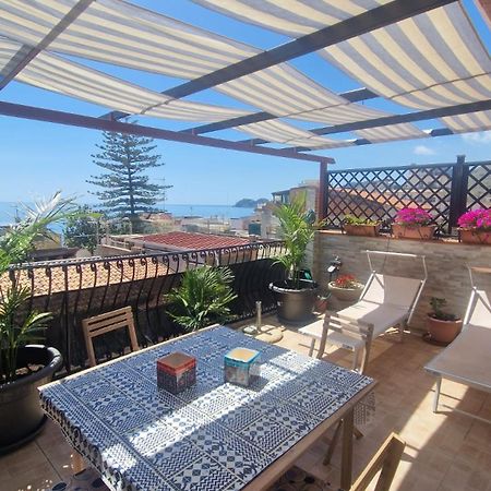 Appartement Terrazza Enjoy à Letojanni Extérieur photo